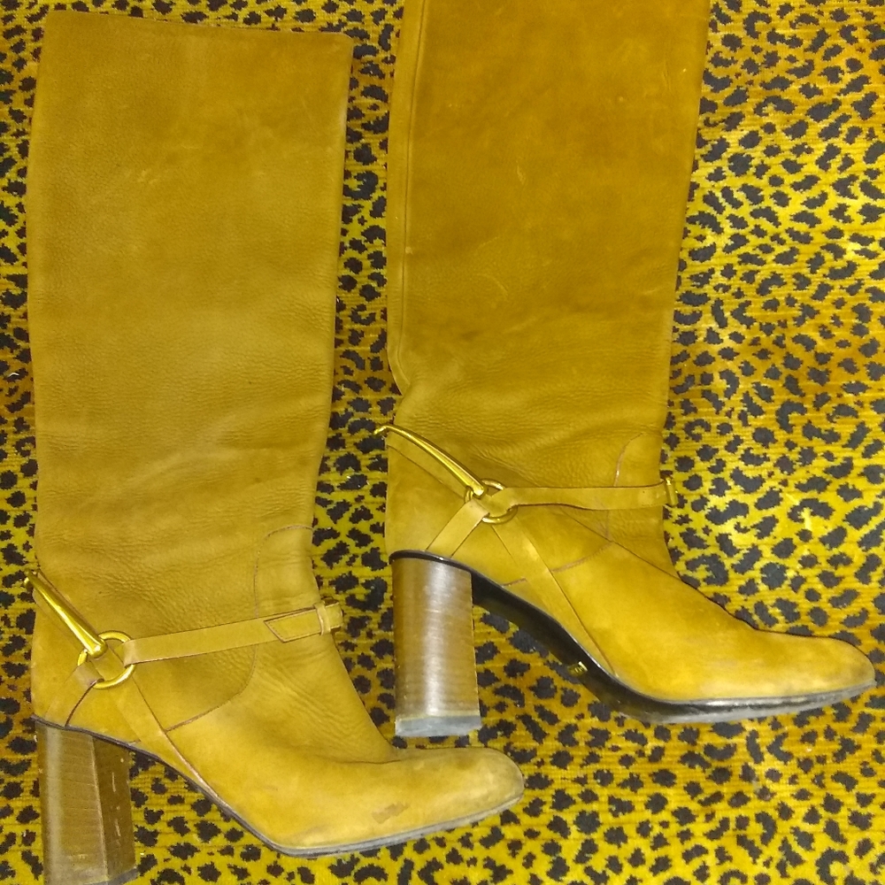 Boots - Picture 4 of 5